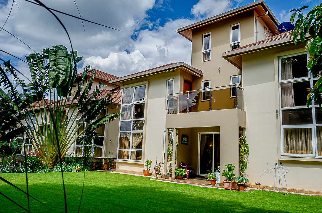 Runda — houses for sale and to rent
