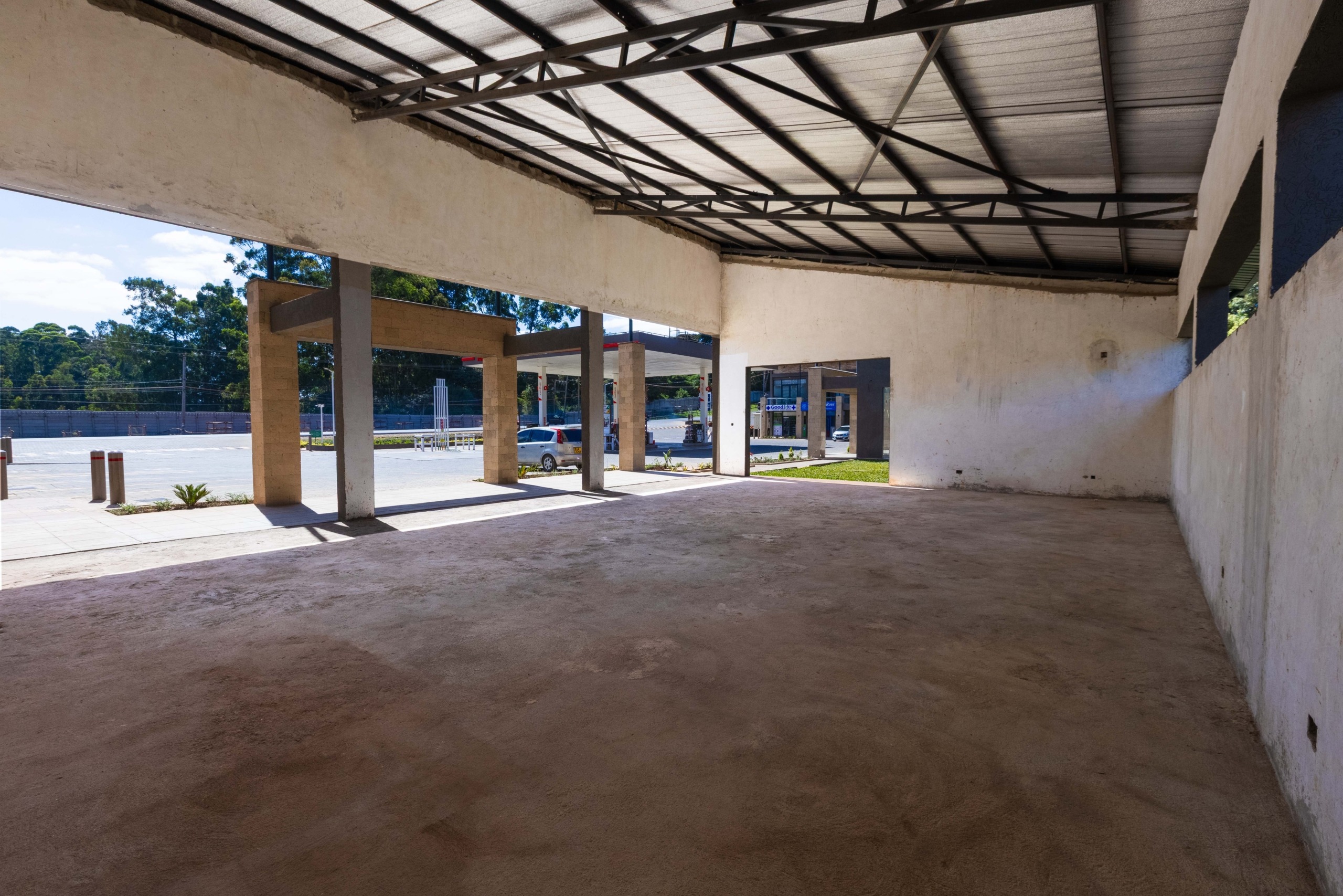 323 Retail Center Karen