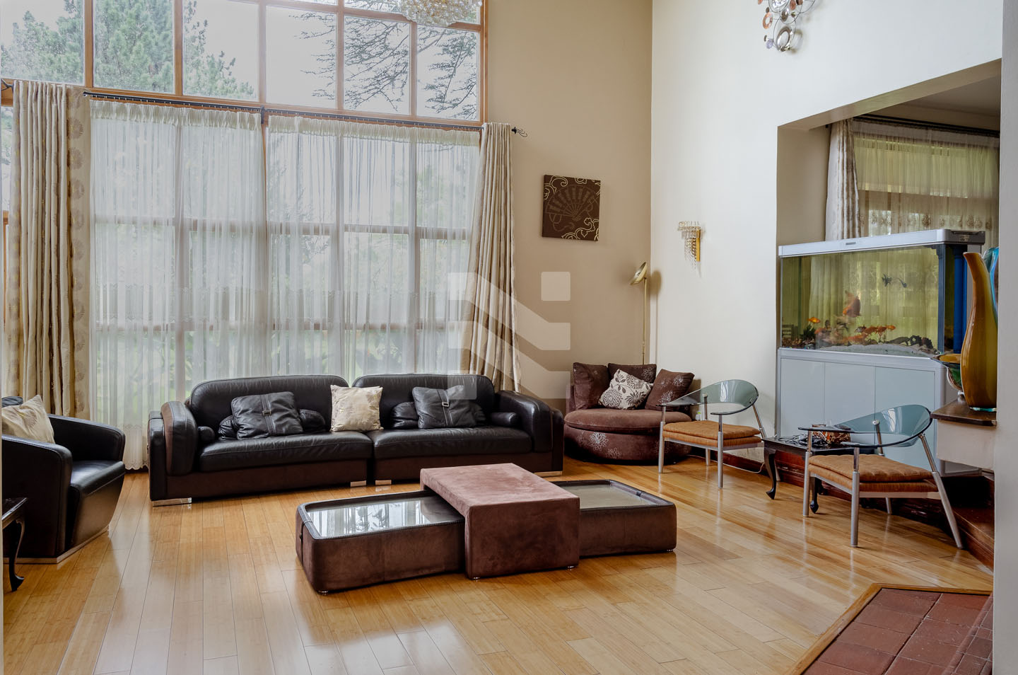 5-Bedroom All-En-suite Home for Sale in Karen 01-10